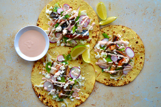 Mackerel tacos with sriracha sour cream - Pesky